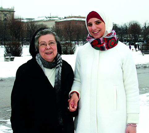 Hand in Handgegen Angst und GewaltFrauen für Vertrauen, Dialog und Gerechtigkeit